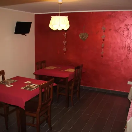 Un Posto Al Sole Couette-café